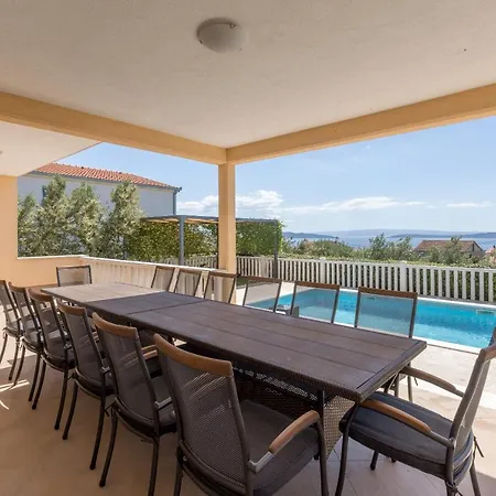 Iva Private Pool Kastel Novi