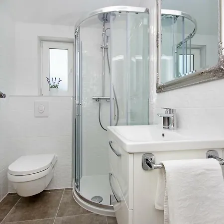 Iva Private Pool Villa Kastel Novi