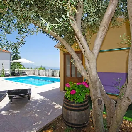 Villa Iva Private Pool Kastel Novi