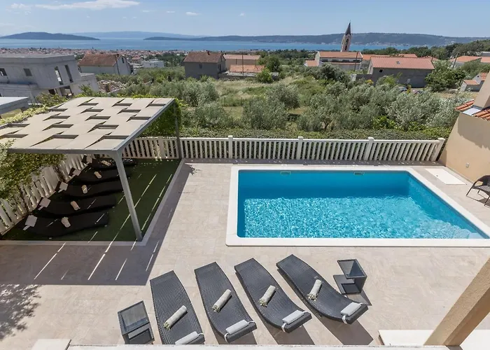 Iva Private Pool * Kastel Novi