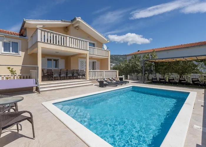 Iva Private Pool Vila *