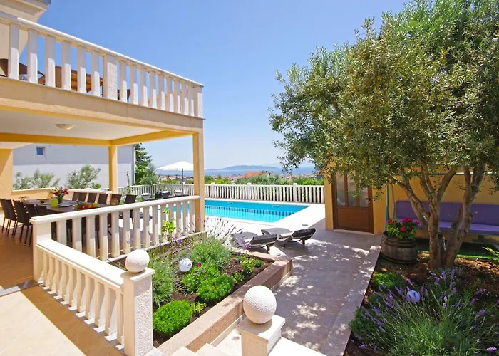 Iva Private Pool *