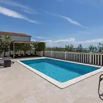 Iva Private Pool