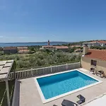 Iva Private Pool Vila Kaštel Novi
