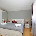 Iva Private Pool * Kaštel Novi