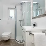 Iva Private Pool Vila Kaštel Novi