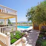 Iva Private Pool *