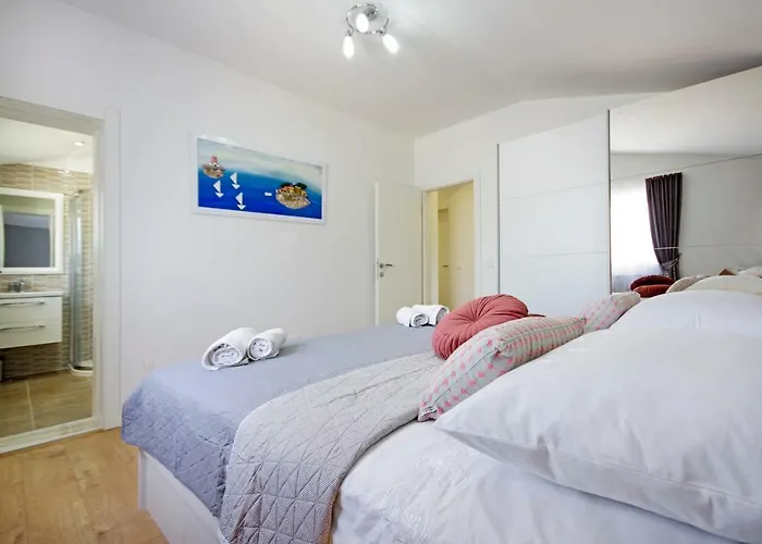 Iva Private Pool * Kaštel Novi